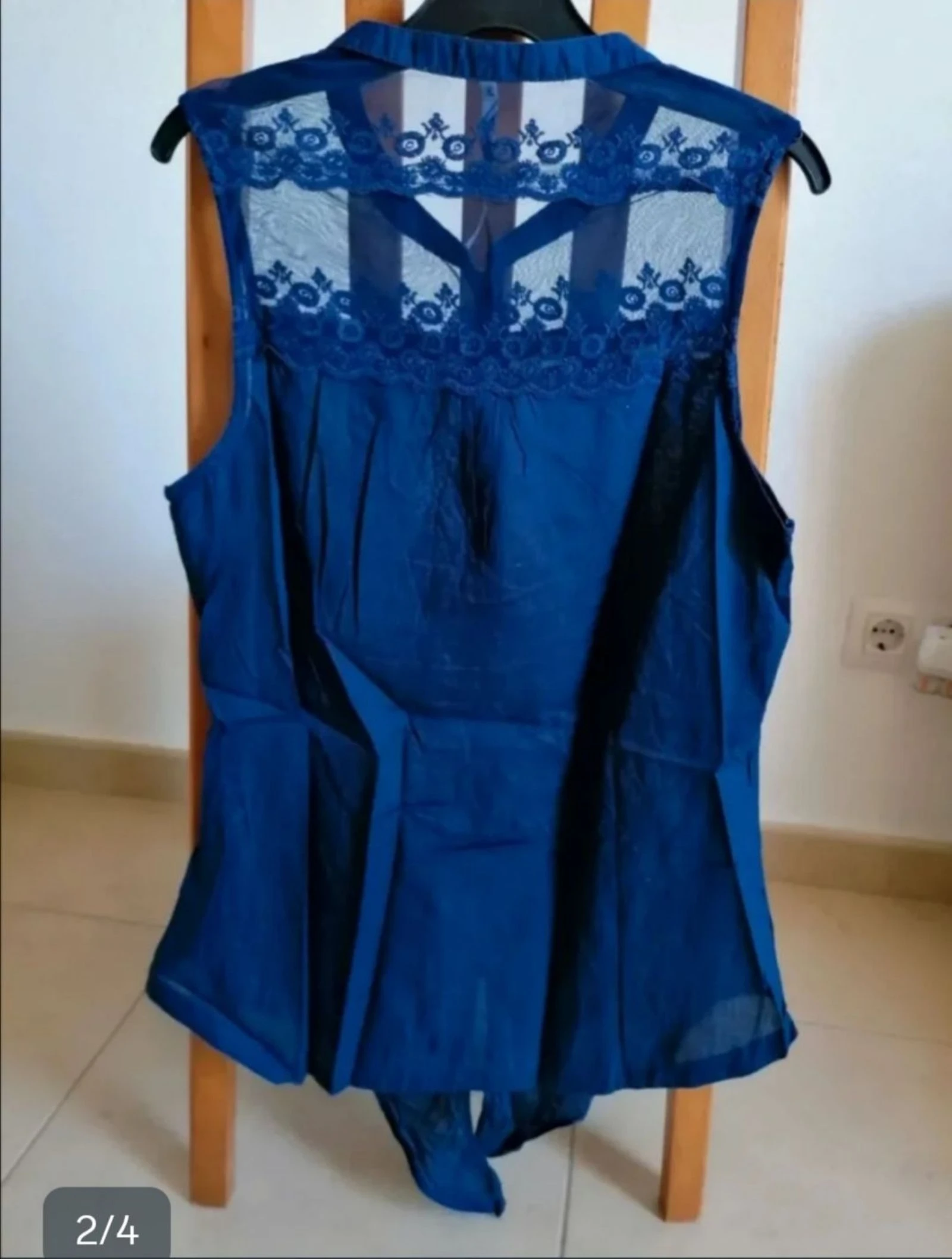 Stradivarius sleeveless shirt – photo 2